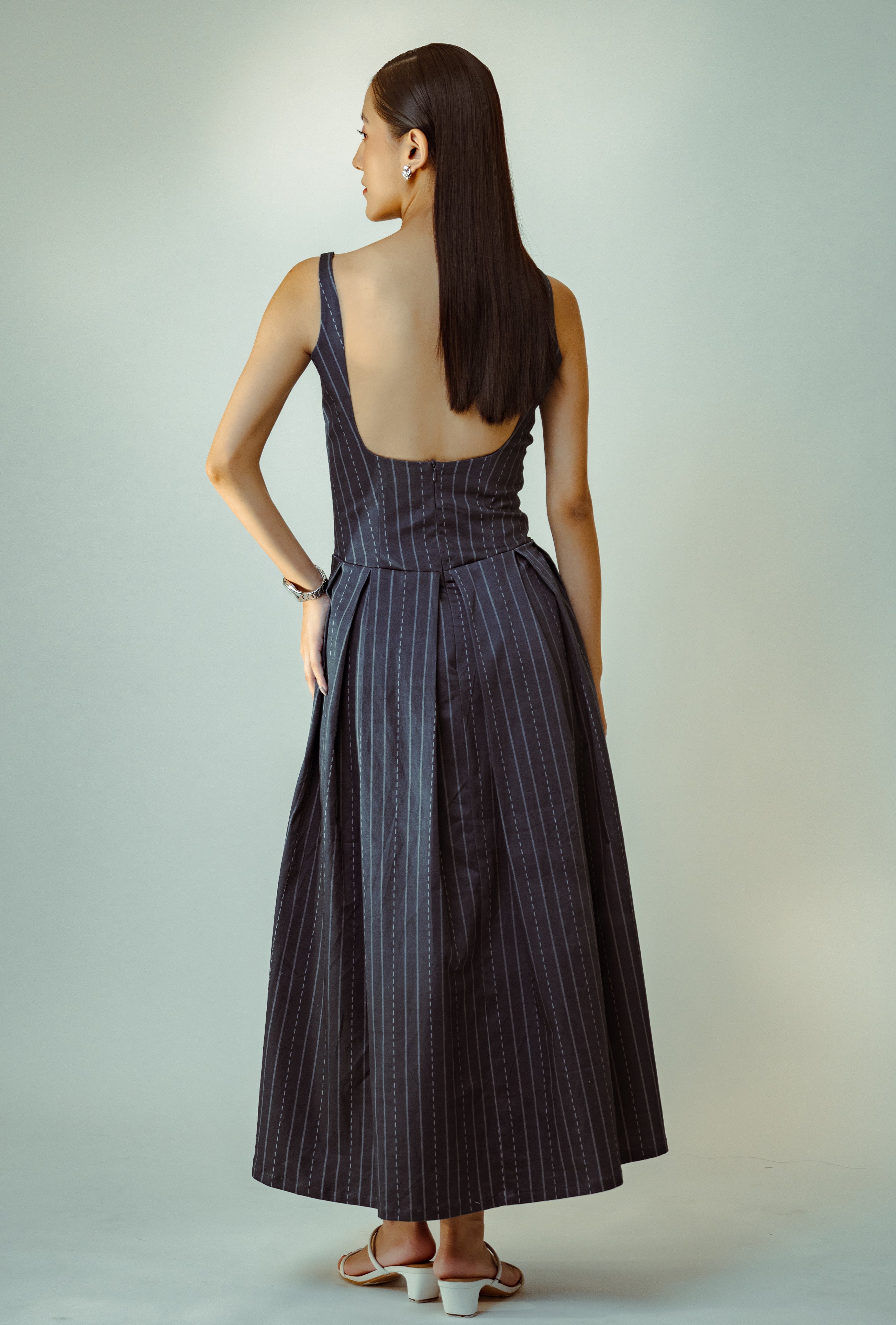 All Hearts No Spades luxury women’s sweetheart neckline, drop waist and cinched waist – quiet luxury premium clothing.