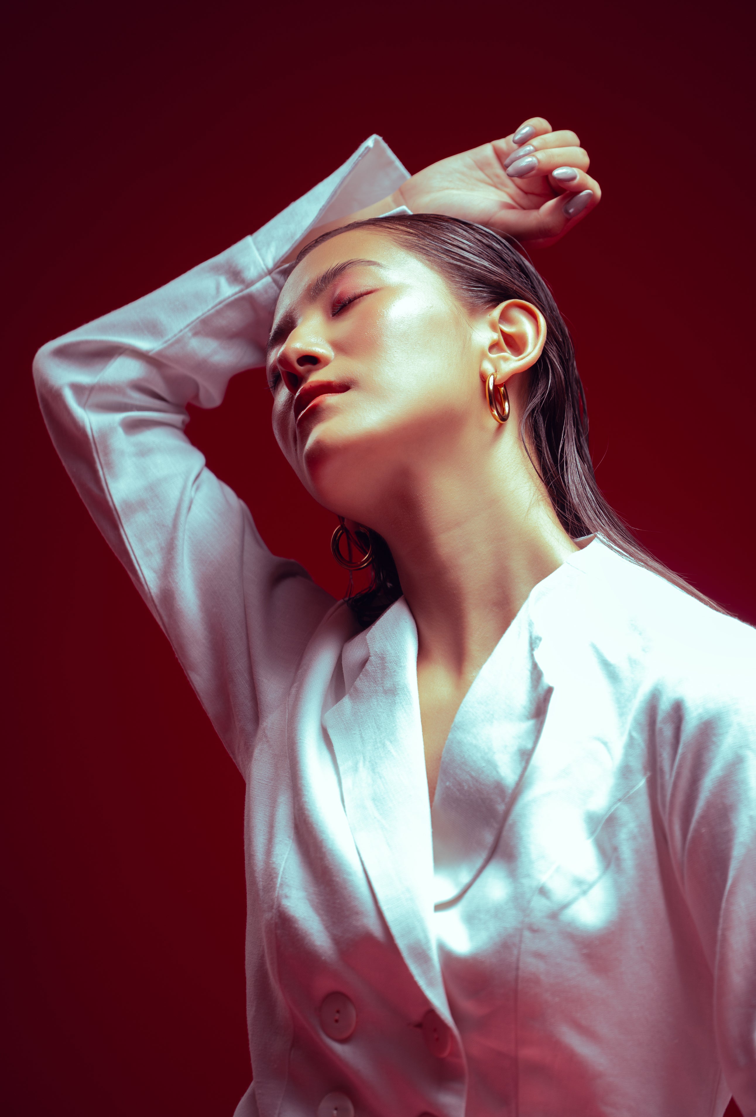 All Hearts No Spades luxury women’s white blazer top, double-breasted collar  and minimalist tailoring – quiet luxury premium clothing.